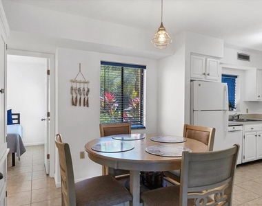 5669 Ashton Lake Drive - Photo Thumbnail 11