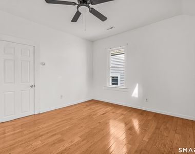 1504 Iranistan Avenue - Photo Thumbnail 13