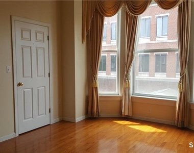 71-73 Whitney Avenue - Photo Thumbnail 1