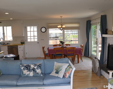 14 Leeway Drive - Photo Thumbnail 5