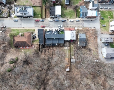 240 E Jefferson St - Photo Thumbnail 46