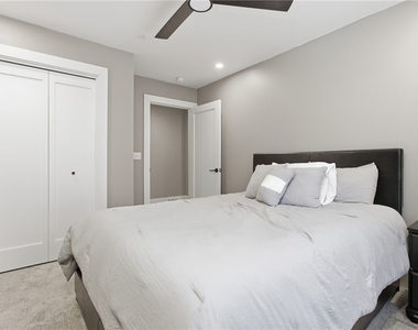 240 E Jefferson St - Photo Thumbnail 32