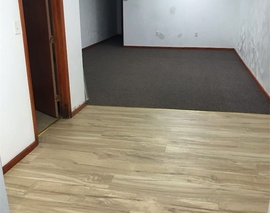 6126 Saltsburg Rd - Photo Thumbnail 2