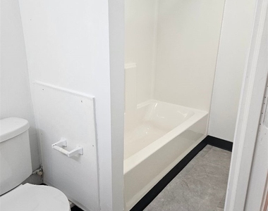 6126 Saltsburg Rd - Photo Thumbnail 7