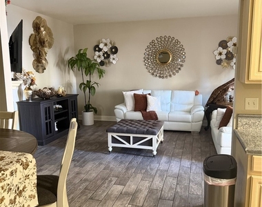 5250 S Rainbow Boulevard - Photo Thumbnail 26