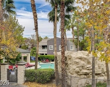 5250 S Rainbow Boulevard - Photo Thumbnail 19