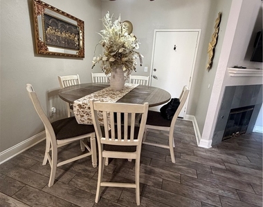 5250 S Rainbow Boulevard - Photo Thumbnail 9