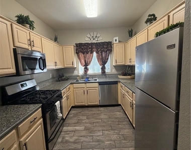 5250 S Rainbow Boulevard - Photo Thumbnail 7