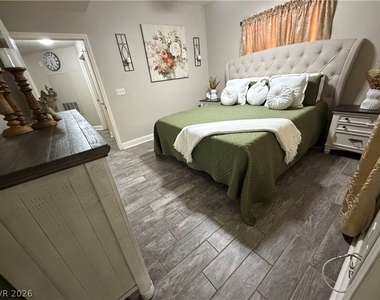 5250 S Rainbow Boulevard - Photo Thumbnail 16