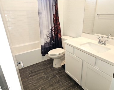 921 Mayfield Manor Lane - Photo Thumbnail 13