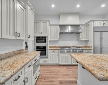 11280 Granite Ridge Drive - Photo Thumbnail 14