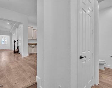 11280 Granite Ridge Drive - Photo Thumbnail 17