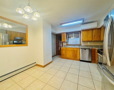 300 Rano Boulevard - Photo Thumbnail 4