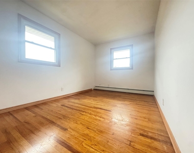 300 Rano Boulevard - Photo Thumbnail 10