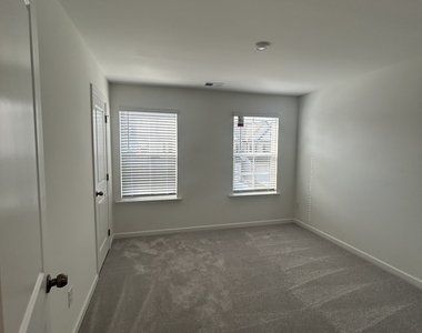 160 Vision Street - Photo Thumbnail 7