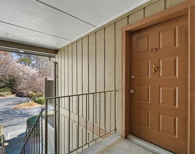 918 Dunbar Drive - Photo Thumbnail 1