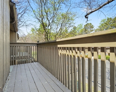918 Dunbar Drive - Photo Thumbnail 13