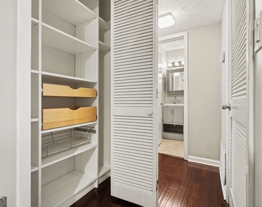 918 Dunbar Drive - Photo Thumbnail 11