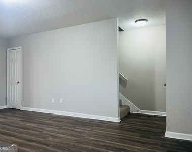 314 Harwell Avenue - Photo Thumbnail 4