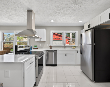 2064 Gober Avenue Se - Photo Thumbnail 11