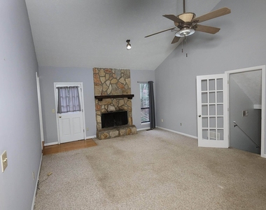 6694 Live Oak Lane - Photo Thumbnail 2