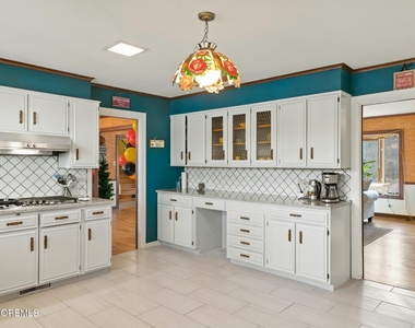 399 Golfview Drive - Photo Thumbnail 13
