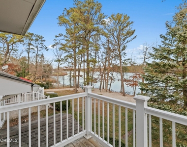 399 Golfview Drive - Photo Thumbnail 11