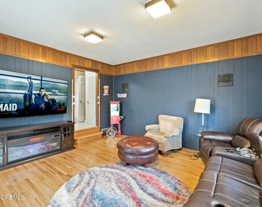 399 Golfview Drive - Photo Thumbnail 3