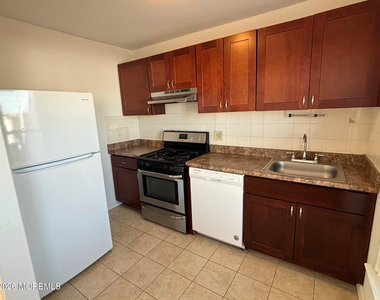 220 Ocean Avenue - Photo Thumbnail 4