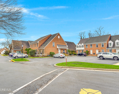 51 Wyckham Road - Photo Thumbnail 2