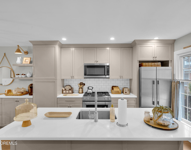 51 Wyckham Road - Photo Thumbnail 5