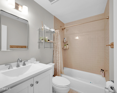 51 Wyckham Road - Photo Thumbnail 23