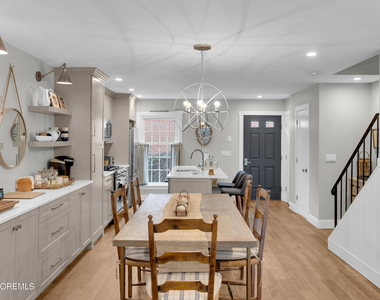 51 Wyckham Road - Photo Thumbnail 11