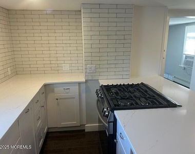 433 Lincoln Avenue - Photo Thumbnail 4