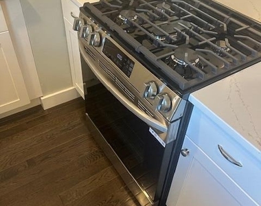 433 Lincoln Avenue - Photo Thumbnail 5