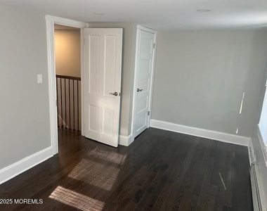 433 Lincoln Avenue - Photo Thumbnail 10