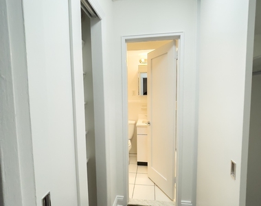 East 35 Street - Photo Thumbnail 5