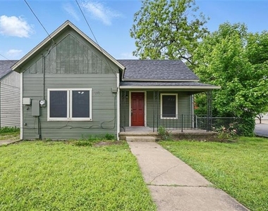 908 E Houston Street - Photo Thumbnail 29