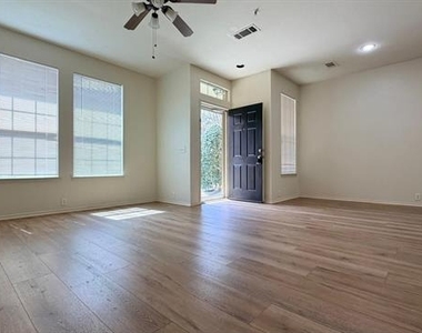 2205 Stoneleigh Place - Photo Thumbnail 17