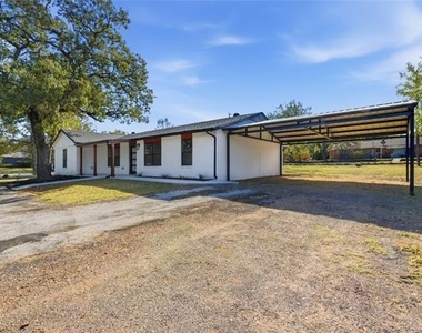 205 Lacewell Street - Photo Thumbnail 1
