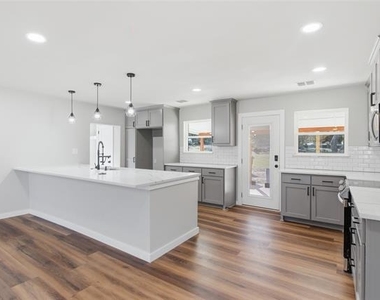 205 Lacewell Street - Photo Thumbnail 16