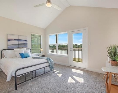 1319 W Main Street - Photo Thumbnail 6
