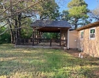7305 Anderson Boulevard - Photo Thumbnail 13