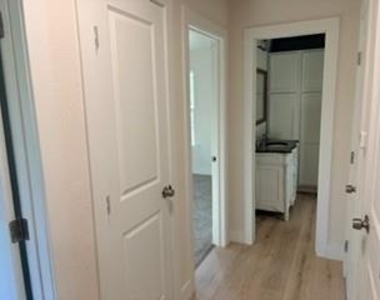 7305 Anderson Boulevard - Photo Thumbnail 12