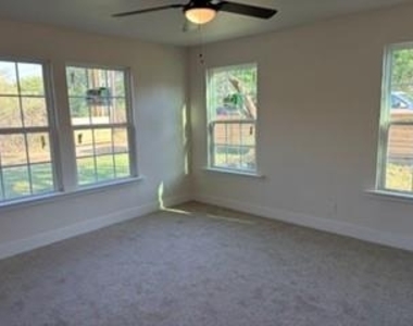 7305 Anderson Boulevard - Photo Thumbnail 9