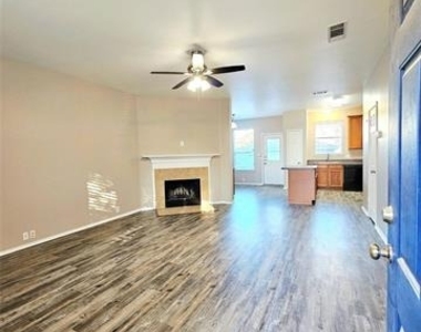 10736 Traymore Drive - Photo Thumbnail 2