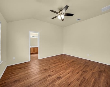 705 Loftin Street - Photo Thumbnail 16