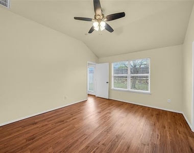 705 Loftin Street - Photo Thumbnail 17