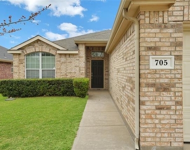 705 Loftin Street - Photo Thumbnail 2