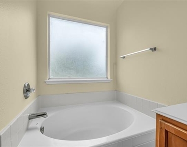 705 Loftin Street - Photo Thumbnail 20